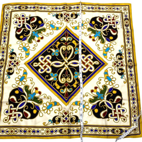 Metropolitan Museum Of Art MMOA Silk Scarf Celtic Knot Design Multicolor - Picture 8 of 9